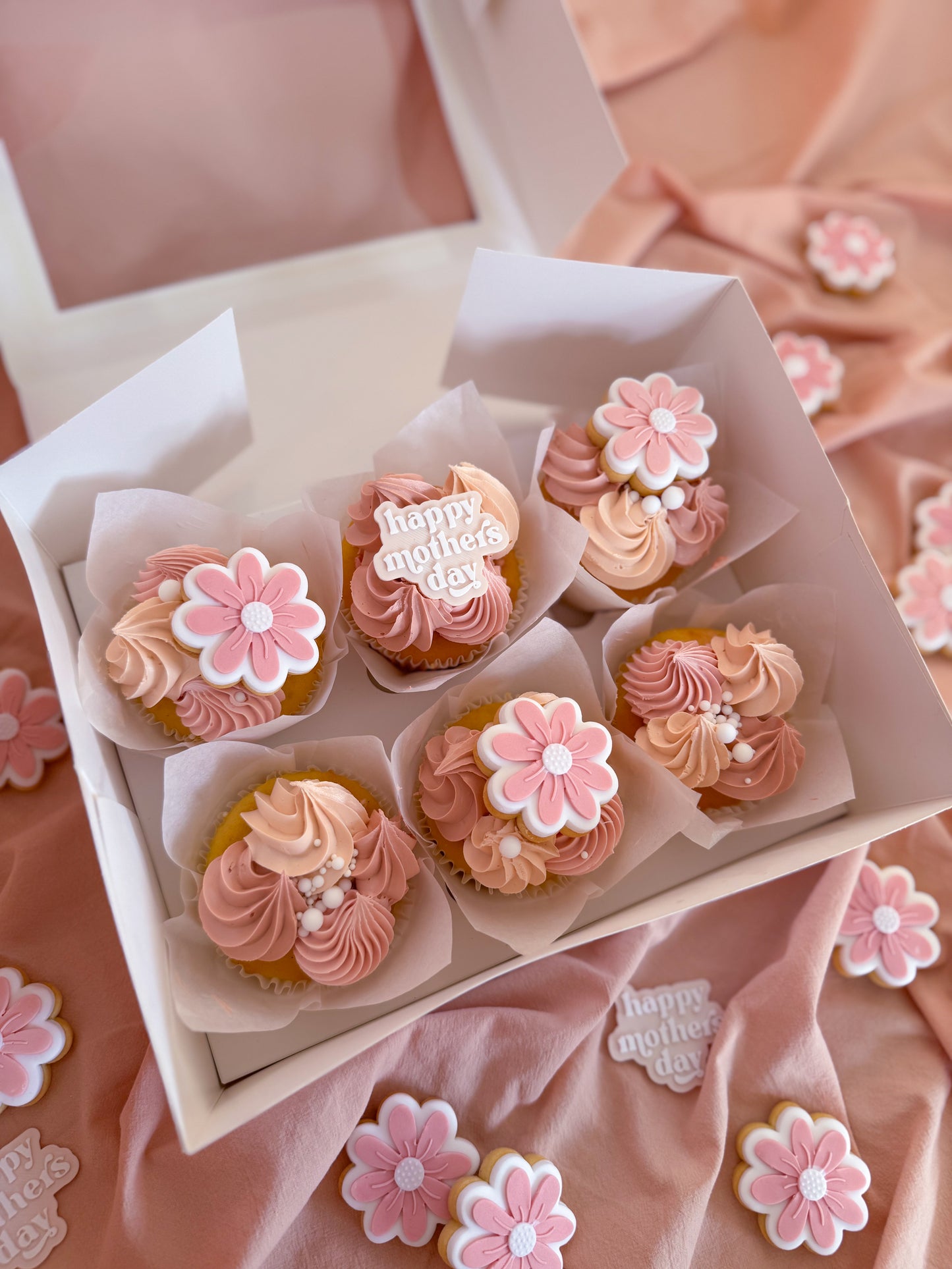 Mothers Day Cupcake Gift Box